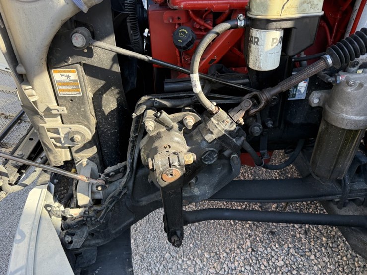 2022-peterbilt-579-image-16