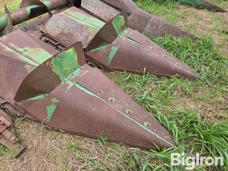 john-deere-344-image-19