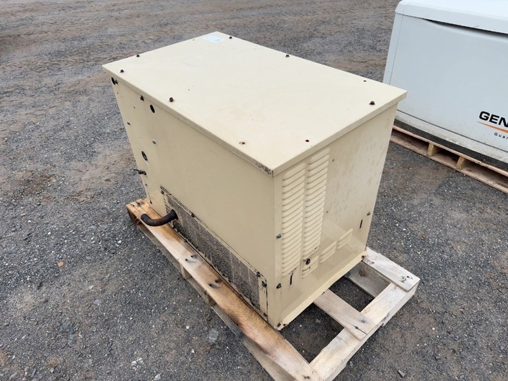generac-00865-0-8kw-generator-image-3