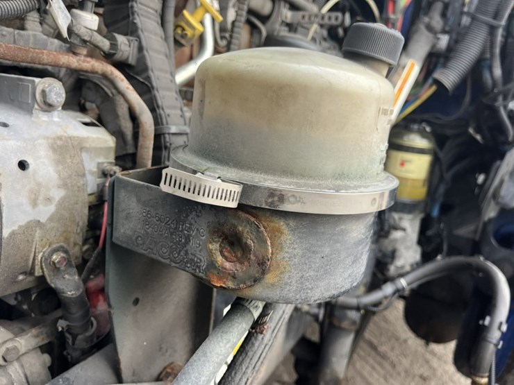 2020-kenworth-t680-image-11