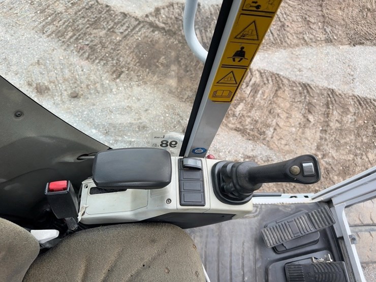 2011-wacker-neuson-6503-image-30