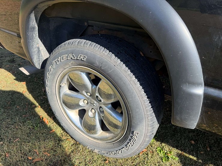 2008-ram-1500-big-horn-image-24