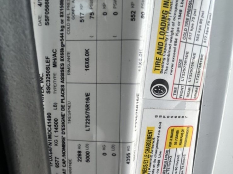 2021-ford-e450-image-94
