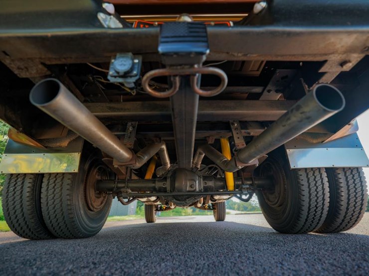 1977-chevrolet-c30-image-9