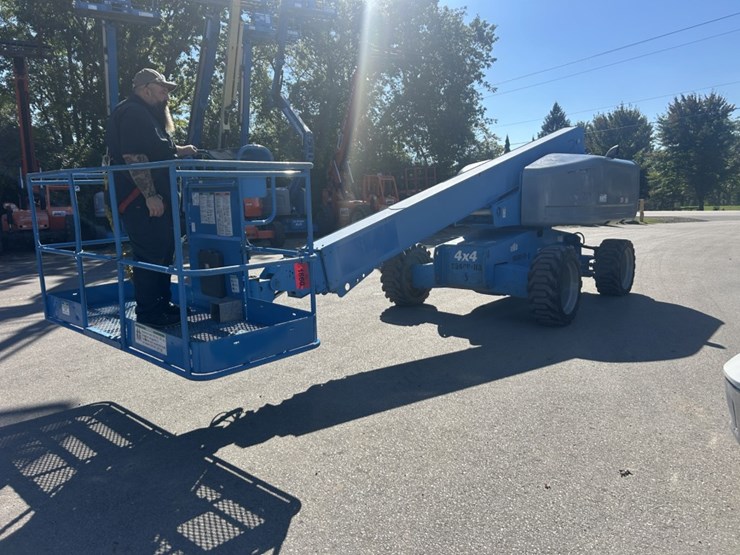 2008-genie-s60-image-1