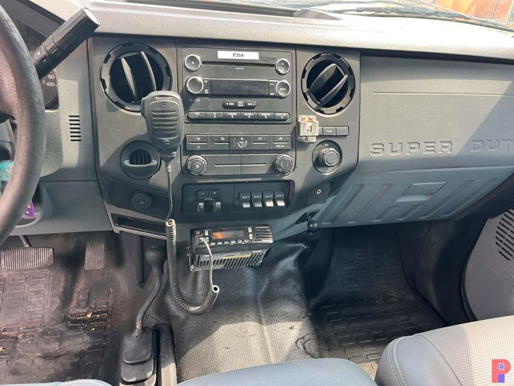2012-ford-f550-image-8
