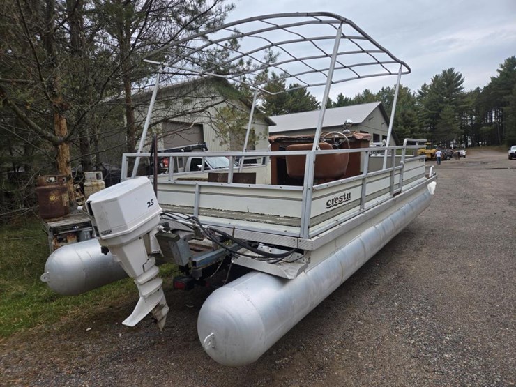 #2582-•-crestii-25-pontoon-boat-image-4