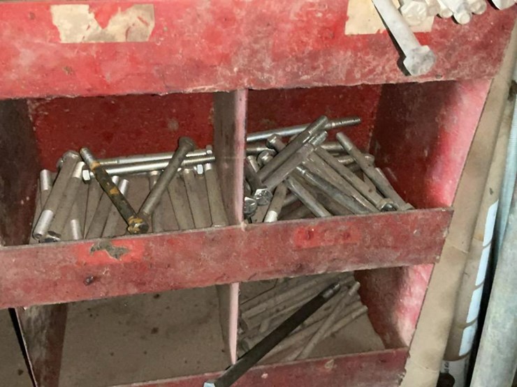 #120-•-coarse-thread-bolts-rack-and-contents-image-69