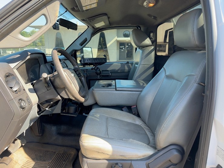 2012-ford-f350-xl-image-21