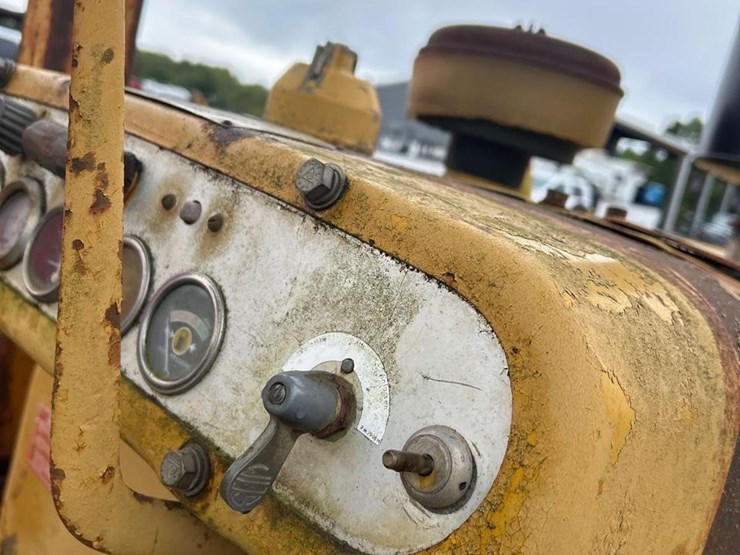 caterpillar-d4d-image-12