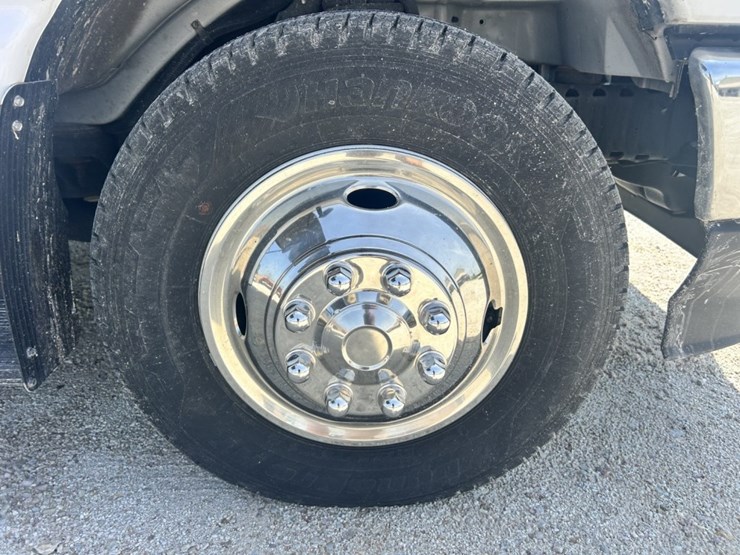 2023-ford-e450-image-109