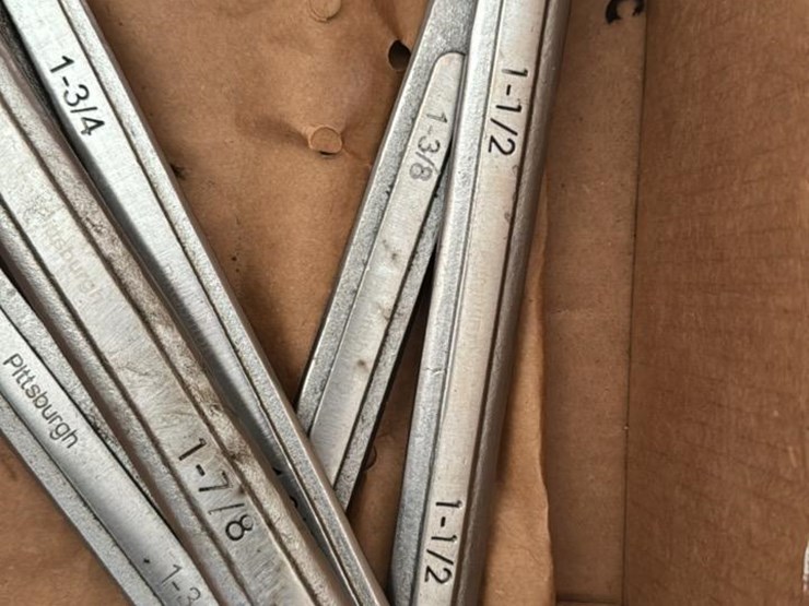 #166-•-open-end-wrenches-1-3/8---2"-image-3