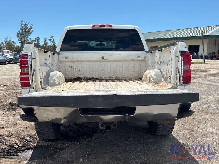 2015-chevrolet-silverado-1500-image-17