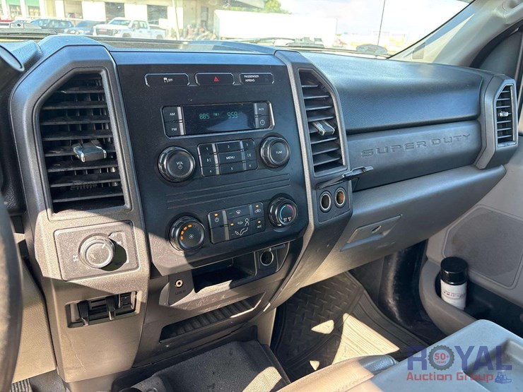 2017-ford-f350-image-17