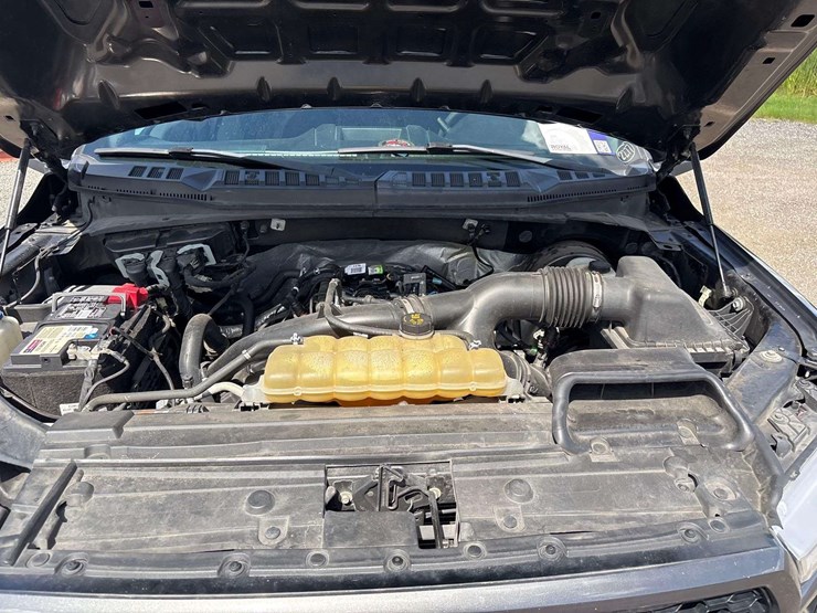 2020-ford-f150-image-6