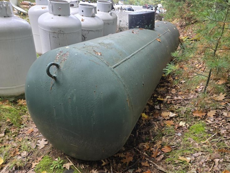 #2826-•-bs&b-1000-gallon-lp-tank-image-3