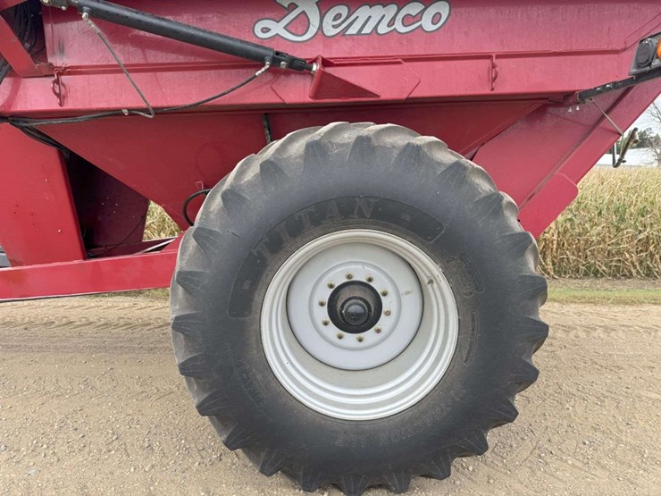 2015-demco-850-image-18