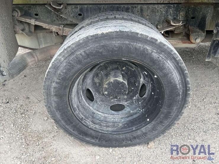 2008-ford-f550-image-28