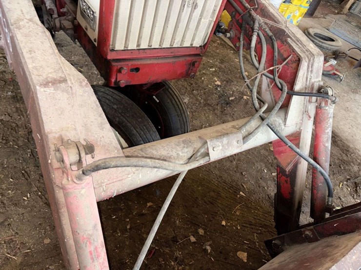 1965-farmall-656-tractor,-open-station,-gas,-nf,-fenders,-15.5-38-rears,-(3)-pair-of-rear-wheel-weig-image-18