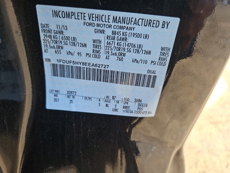 2014-ford-f550-xlt-image-36