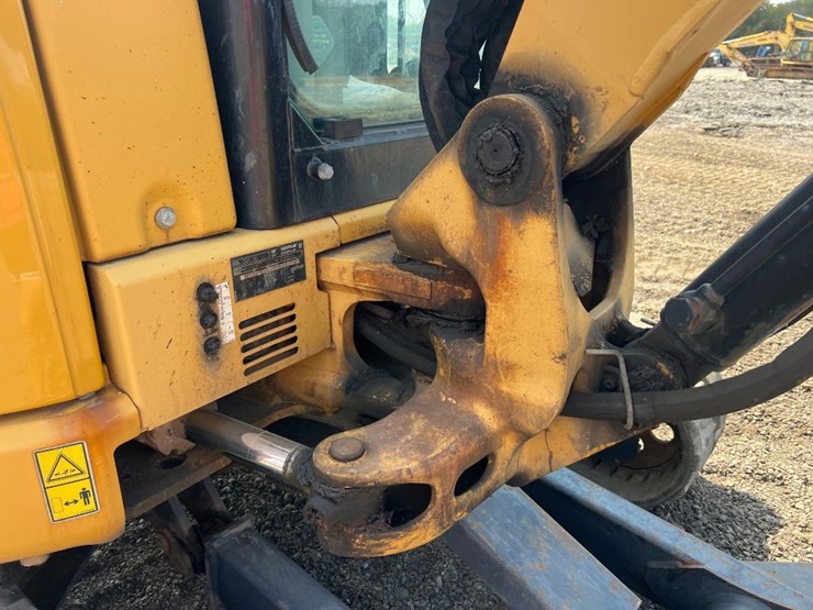 2014-caterpillar-303.5e-cr-image-15