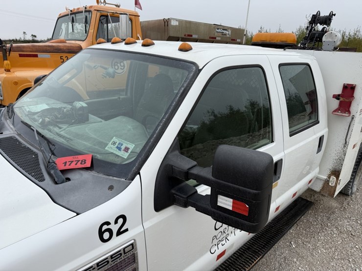 2008-ford-f550-image-10