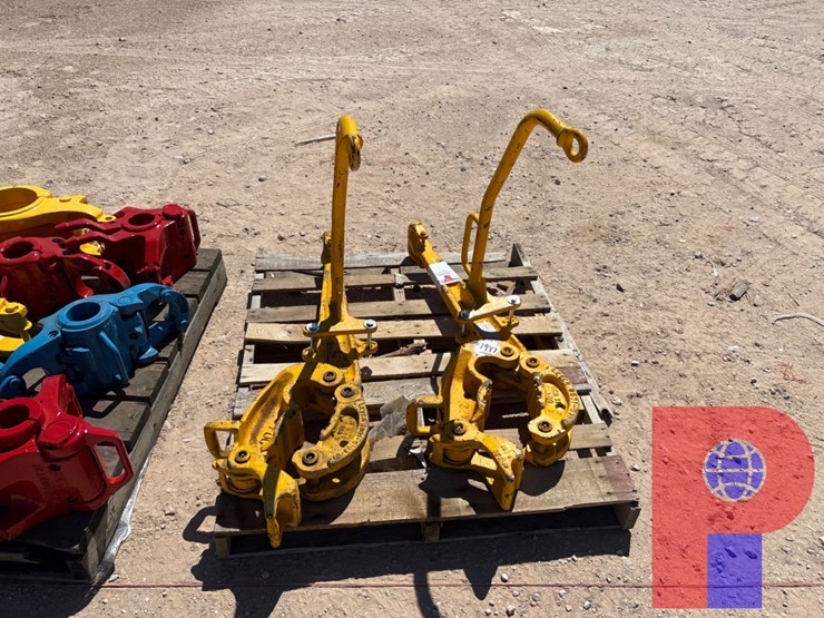 (2)-web-wilson-type-c-manual-tongs-image-3