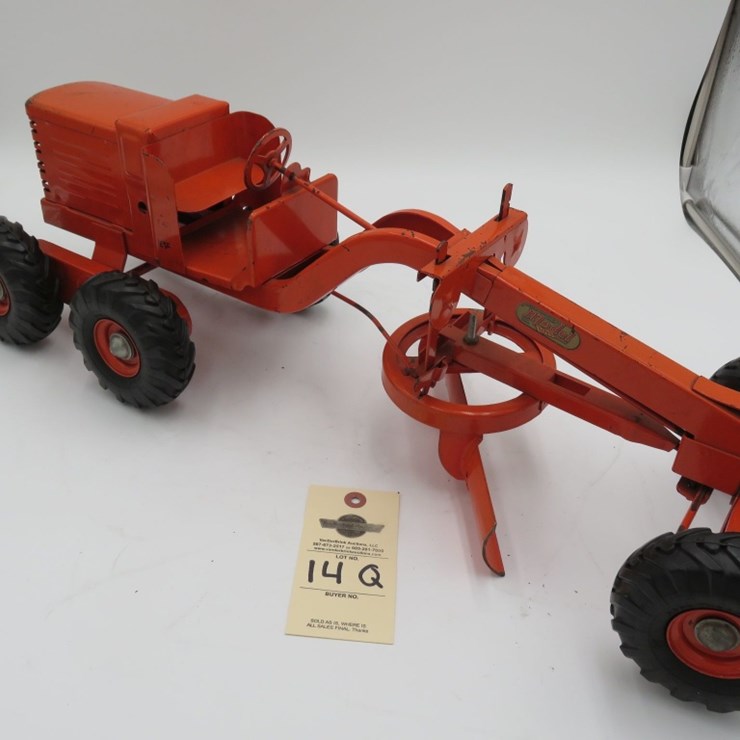 Doepke Model toys Adams Grader