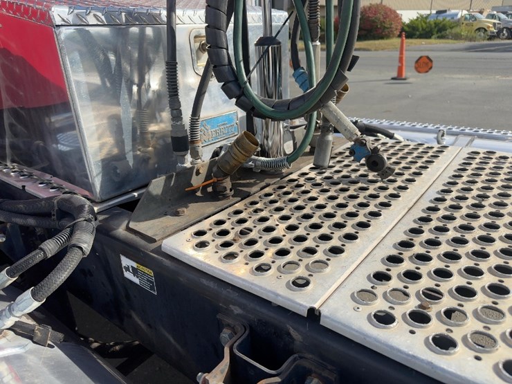 2007-kenworth-t800-image-22
