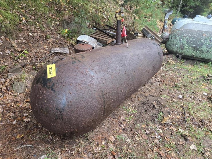 #2597-•-500-gallon-underground-lp-tank-image-1