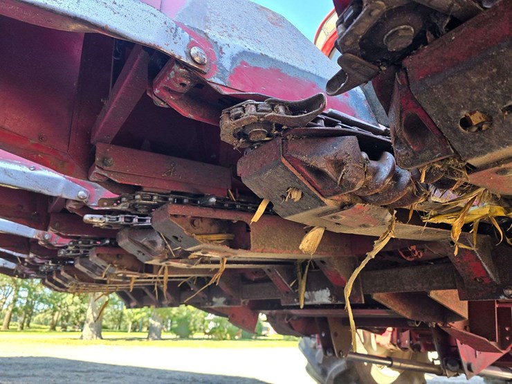 case-ih-1063-image-12