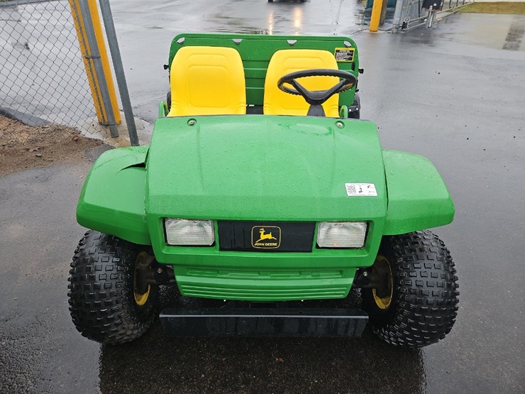 john-deere-gator-image-2