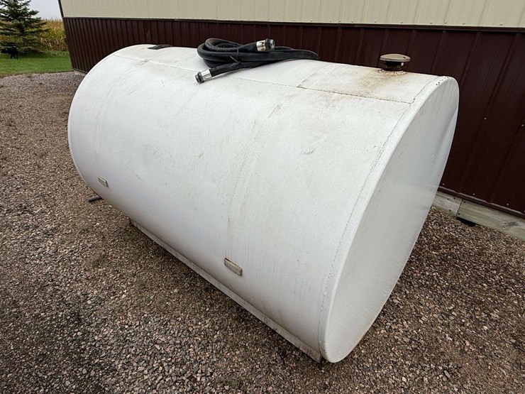 500-gallon-fuel-barrel,-fill-rite-pump-(no-fill-hose-or-nozzle),-will-need-electric-cord,-was-used-f-image-6