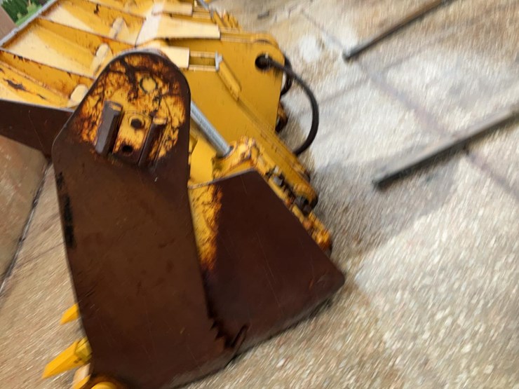 caterpillar-963b-image-11