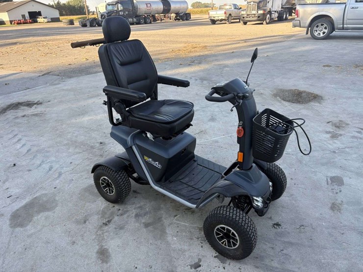 2021-pride-wrangler-model-mv600-outdoor-mobility-scooter,-adjustable-speed-limit,-up-to-9-mph,-adjus-image-2