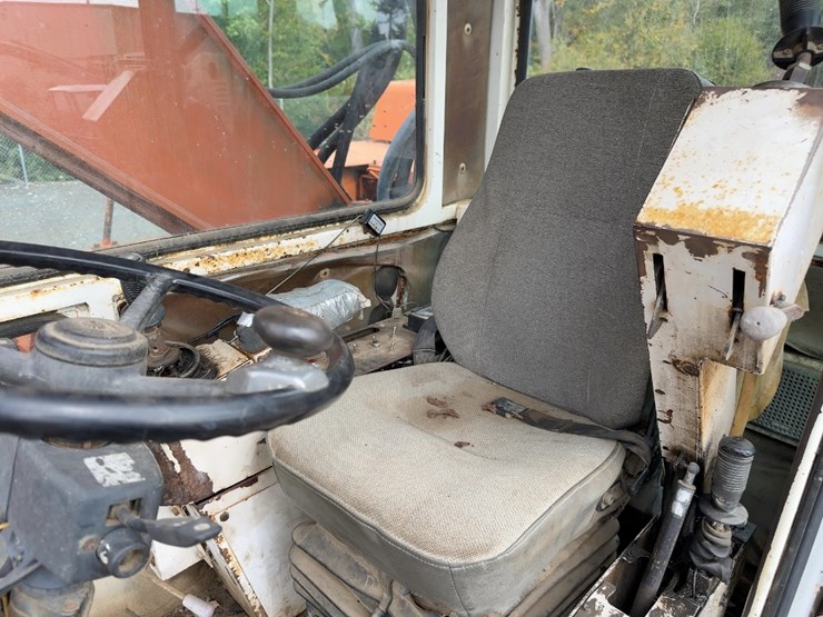 1995-daewoo-dh200w-image-29