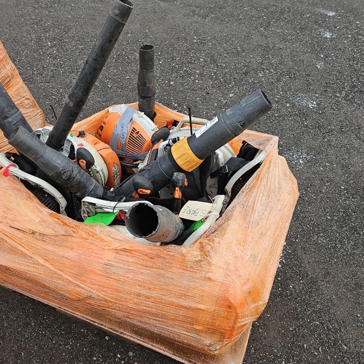 QUANTITY OF BACKPACK BLOWERS