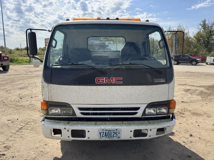 2003-gmc-w4500-image-8