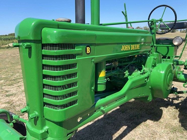 john-deere-model-b-image-15