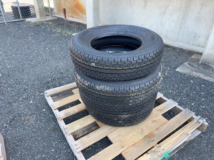 (4)-205/75r15-trailer-tires-image-1