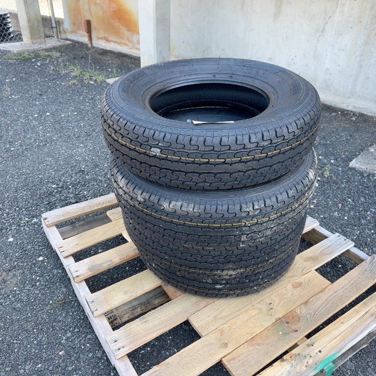 (4) 205/75R15 TRAILER TIRES