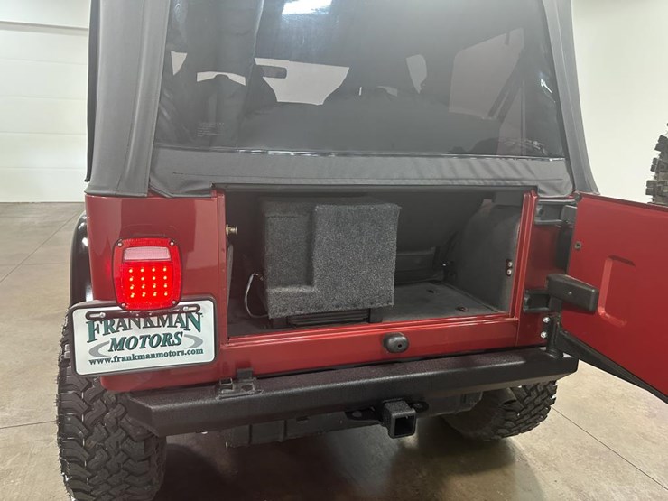 1999-jeep-wrangler-sport-image-38