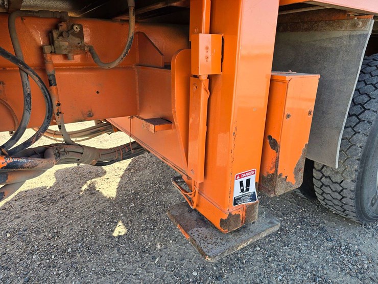 2006-international-durastar-4400-image-64