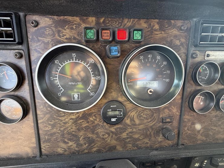 2015-kenworth-t800-image-75