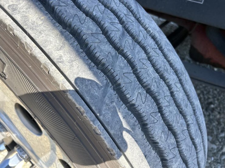 2019-peterbilt-579-image-74