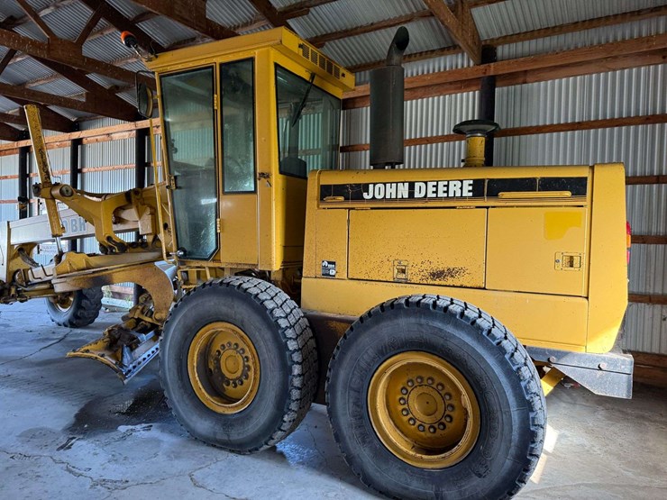 1994-deere-770bh-image-44