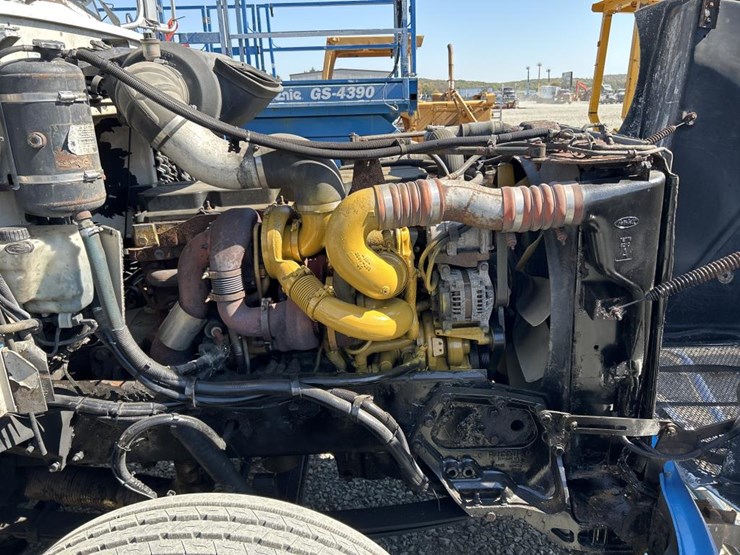 2007-peterbilt-386-image-42