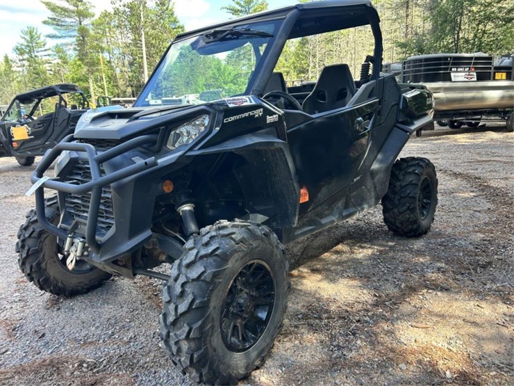 #1401-•-2023-can-am-1000r-commander-xt-image-1