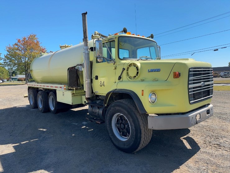 1995-ford-l9000-image-7