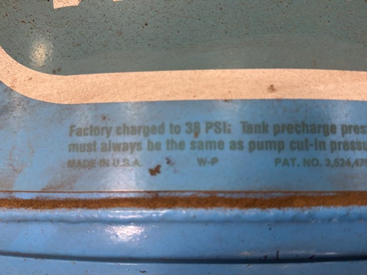 #133-•-well-trol-pressure-bladder-tank-50-gal-image-3